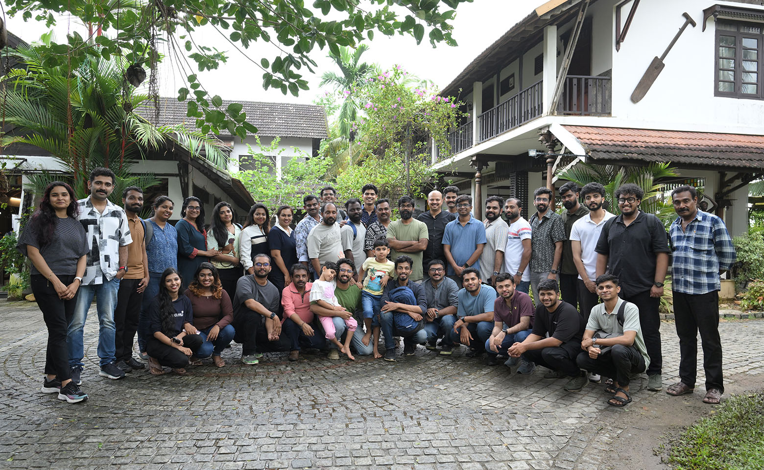 f9 team kochi.jpg (1)